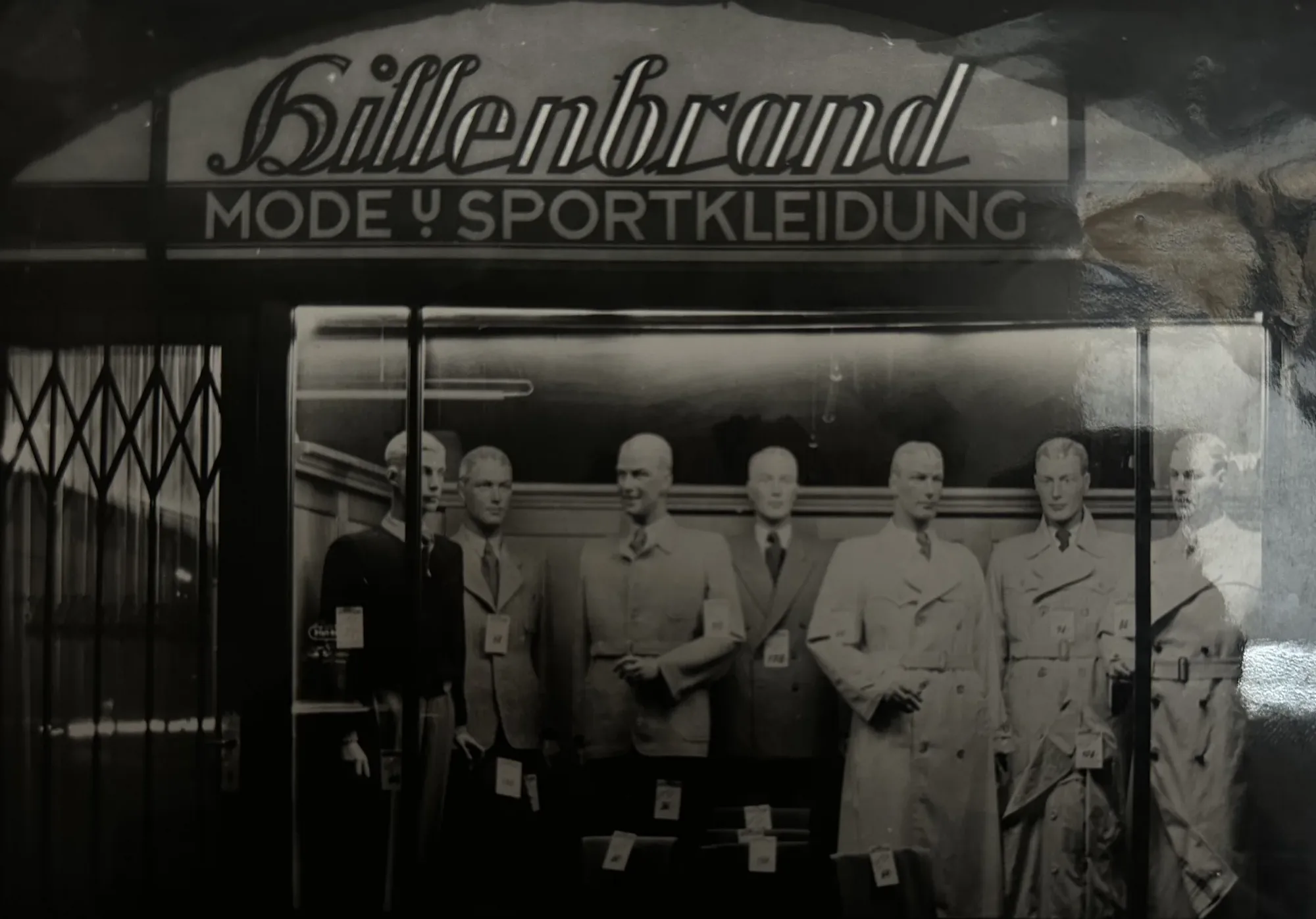 Schaufenster Hillenbrand Mode und Sportkleidung